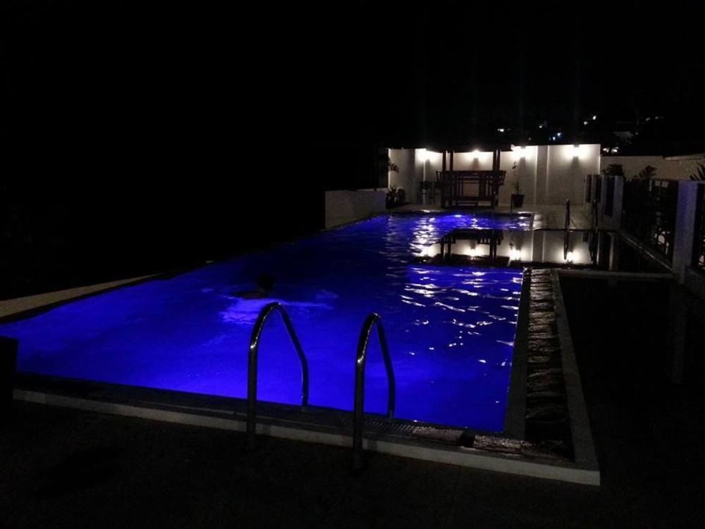 Vista Real Hotel Тагайтай Экстерьер фото